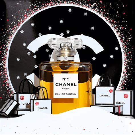 chanel christmas 2019 perfume|no 19 chanel.